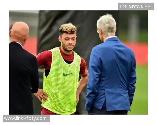 张伯伦加盟凯尔特人重返赛场32岁球员以自由身开启新篇章